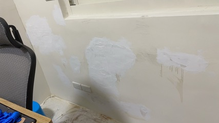 自己動手DIY剷除牆壁上的壁癌